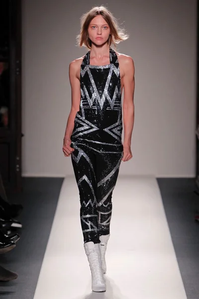 Look 38